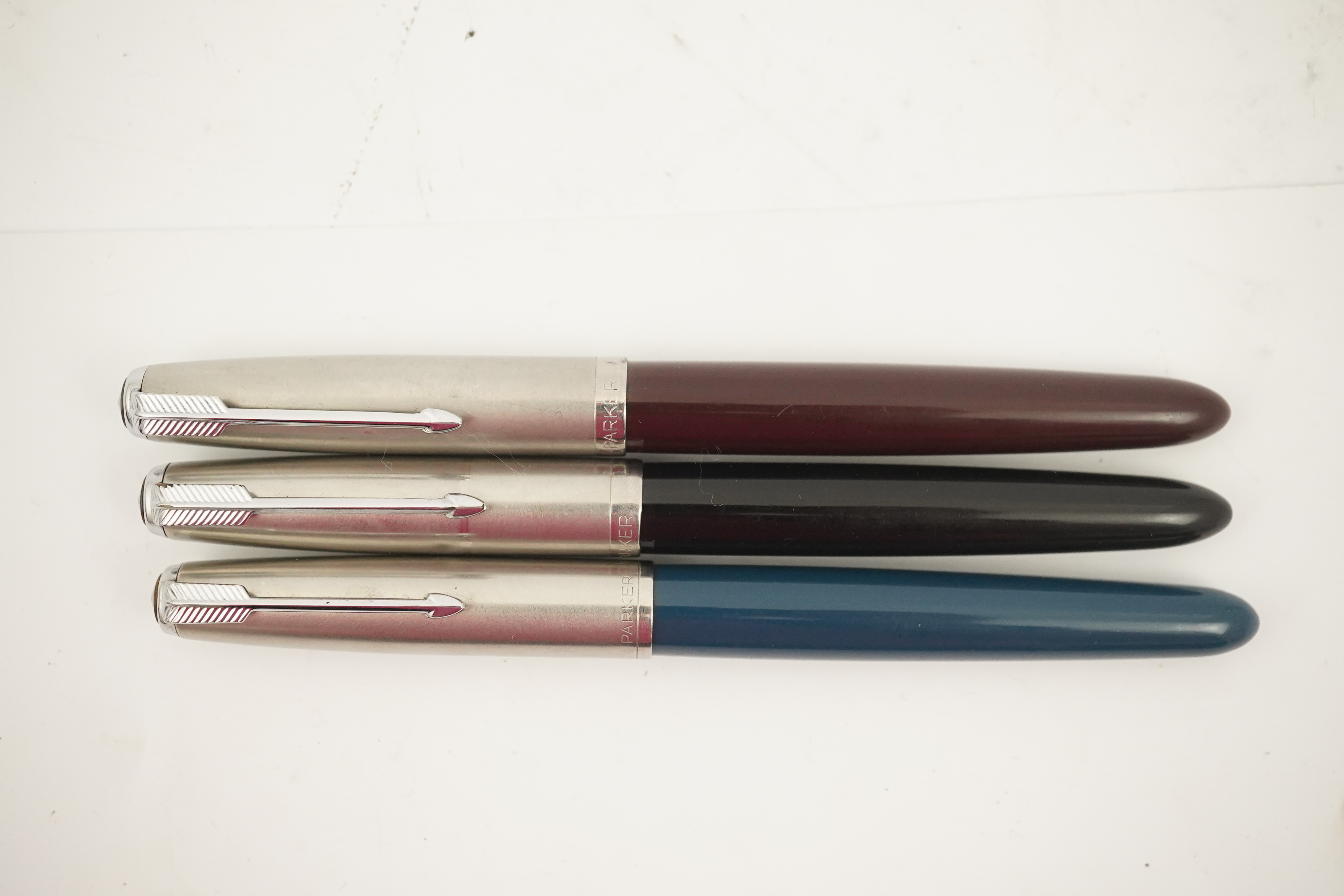 Three various Parker ‘51’ fountain pens. Condition - fair to good